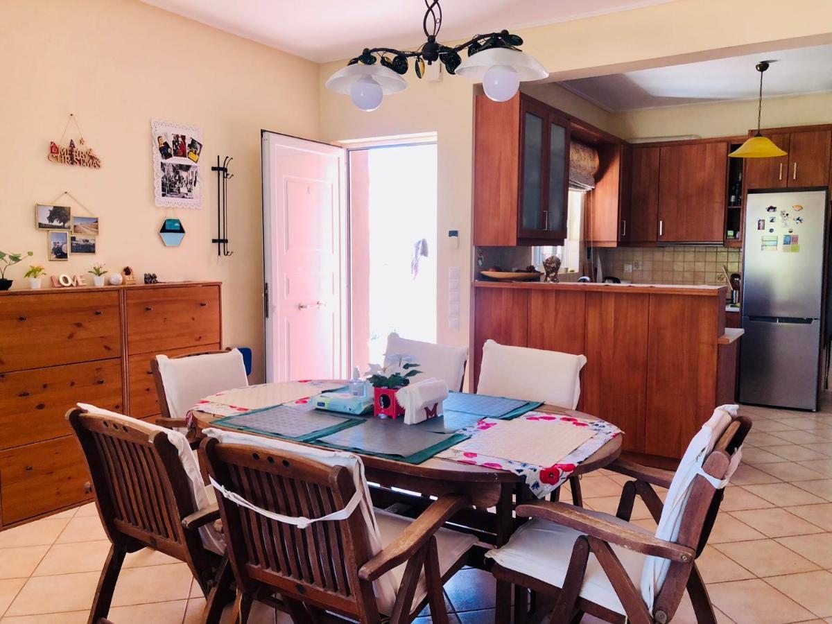 Вілла Chloe'S Sunrise Beach House Афіни Екстер'єр фото